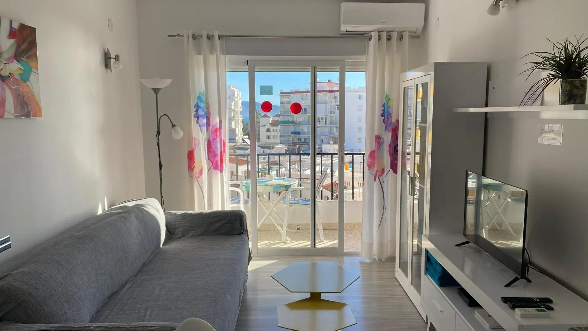 Playa Torrecilla, A Un Paso Del Centro Peatonal! Apartman Nerja 0*,